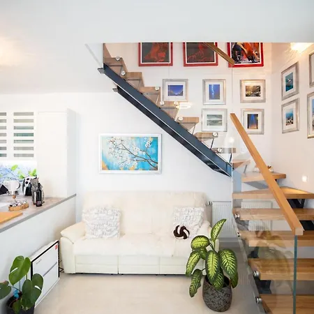 Apartament Tirkizni Val *