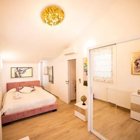 Tirkizni Val Apartment Zadar