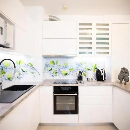 Tirkizni Val Apartment